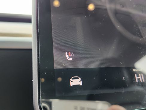 Used 2018 Tesla Model 3 Long Range image 8