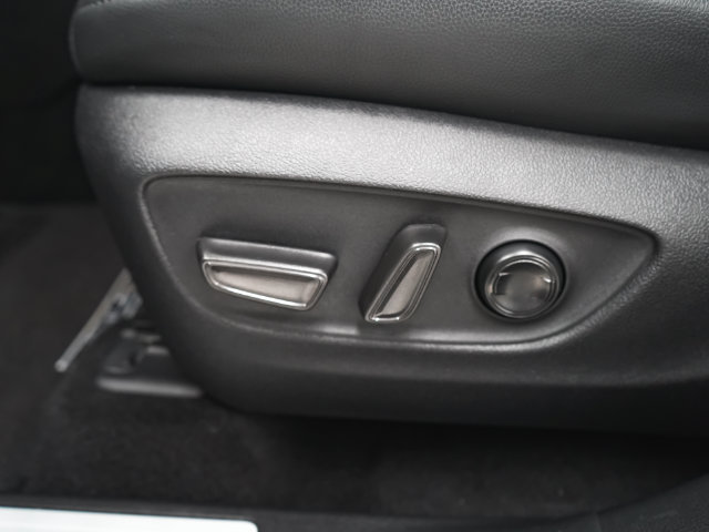 Used 2022 Toyota Highlander Limited AWD/4WD image 42