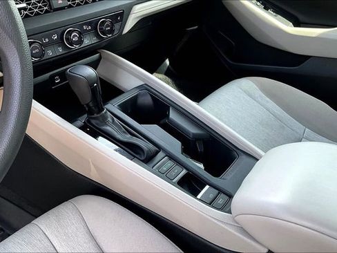 Used 2023 Honda Accord EX image 16