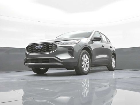 Used 2025 Ford Escape Active AWD/4WD image 33