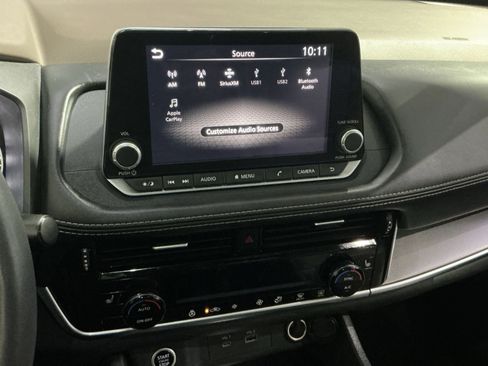 Used 2023 Nissan Rogue SV w/ SV Premium Package image 26