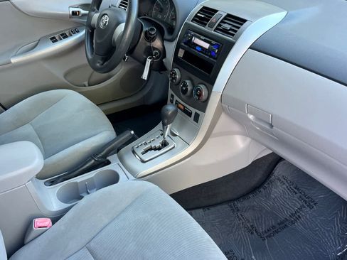 Used 2011 Toyota Corolla LE image 16