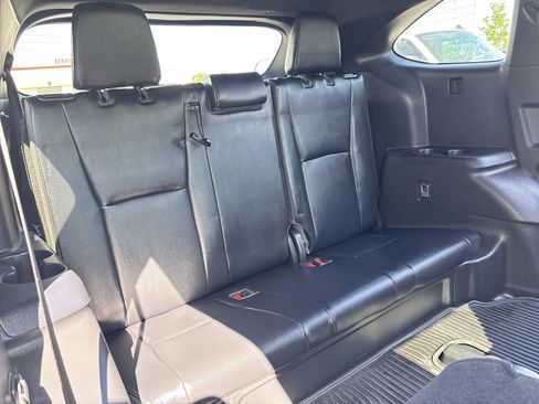 Used 2022 Toyota Highlander XSE AWD/4WD image 28