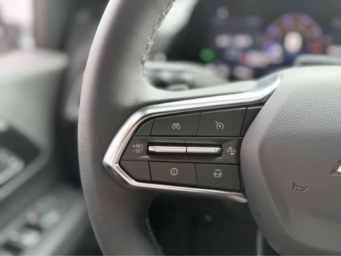 Used 2025 Chevrolet Tahoe High Country image 21