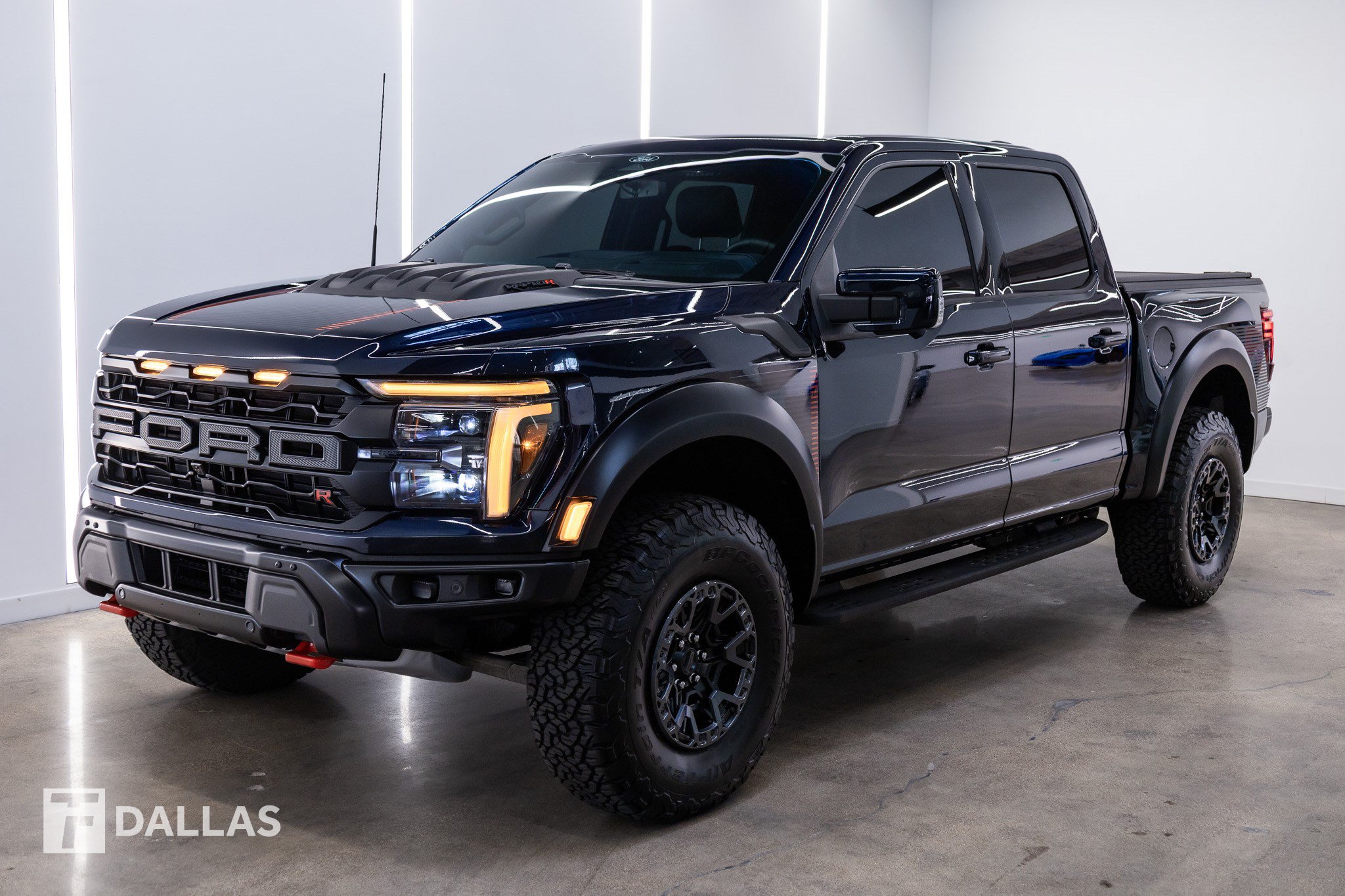 Used 2026 Ford F150 Raptor w/ Equipment Group 803A Raptor R AWD/4WD image 2