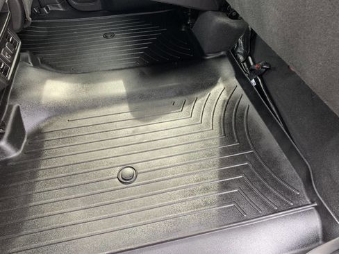 Used 2022 Chevrolet Silverado 2500 LT w/ Convenience Package image 23