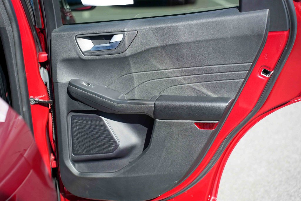 Used 2025 Ford Escape ST-Line Select AWD/4WD image 20
