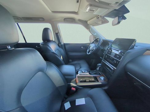 Certified 2024 Nissan Armada SL w/ Captain's Chairs Package AWD/4WD image 4