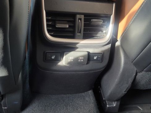 Certified 2022 Subaru Outback Touring image 25
