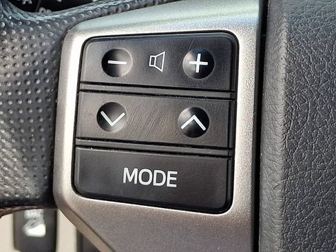 Used 2013 Toyota Tacoma 4x4 Access Cab V6 w/ TRD Off-Road Pkg image 21
