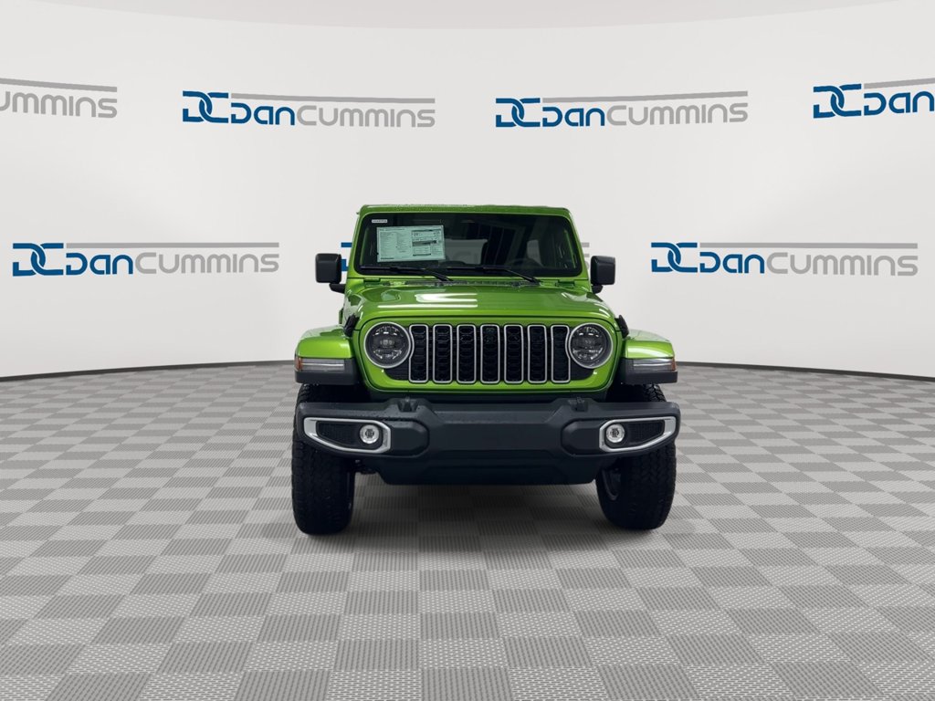 New 2026 Jeep Wrangler Unlimited Sahara AWD/4WD image 3
