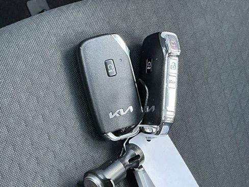 Used 2023 Kia Soul GT-Line image 19