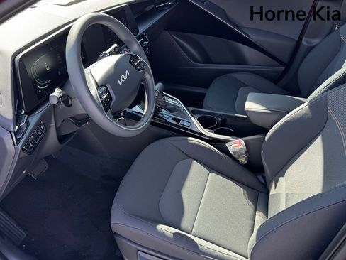 New 2026 Kia Niro LX FWD image 9