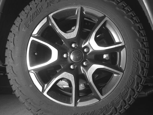 Used 2025 Jeep Compass Trailhawk AWD/4WD image 15