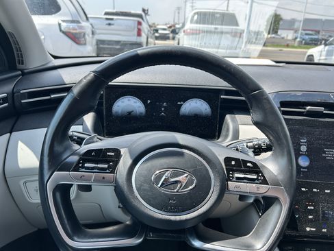 Used 2023 Hyundai Tucson Limited w/ Cargo Package AWD/4WD image 17