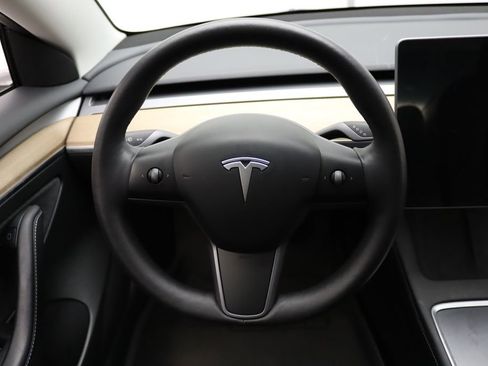Used 2023 Tesla Model 3 Standard Range image 23