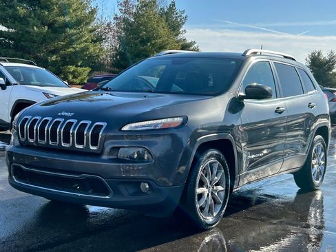 Certified 2016 Jeep Cherokee Limited image 3