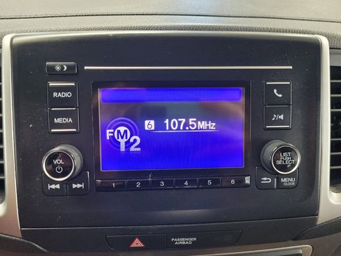 Used 2019 Honda Pilot LX image 25