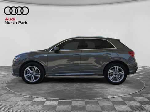 Certified 2022 Audi Q3 2.0T Premium Plus AWD/4WD image 2