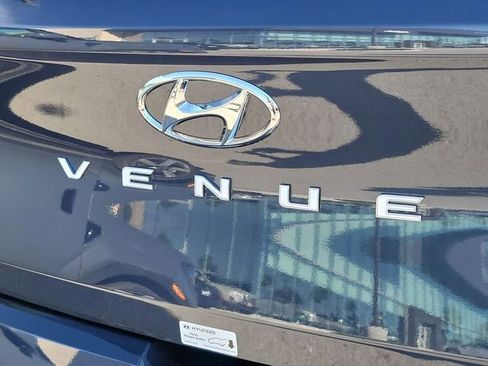 New 2026 Hyundai Venue SEL image 23