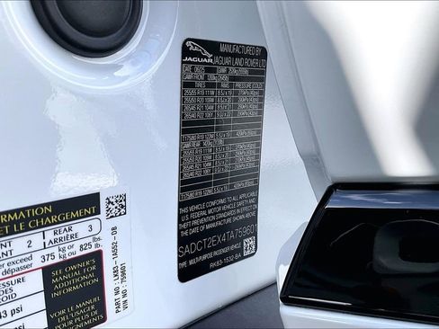 New 2026 Jaguar F-PACE R-Dynamic S image 8