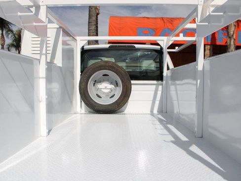 Used 2020 Ford F450 XL w/ Power Equipment Group image 9