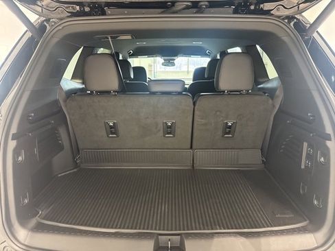 Certified 2025 Buick Enclave Sport Touring w/ Power Package image 10