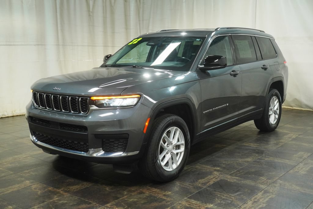 Used 2022 Jeep Grand Cherokee L Laredo w/ Luxury Tech Group I AWD/4WD image 2