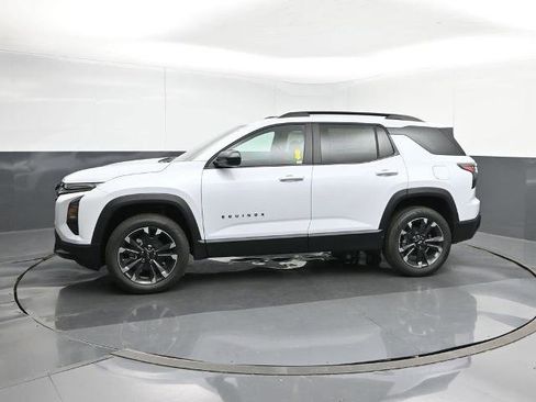 New 2026 Chevrolet Equinox RS w/ Convenience Package III image 2