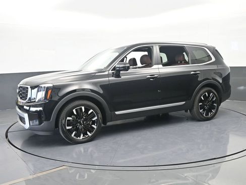 Used 2024 Kia Telluride SX image 2