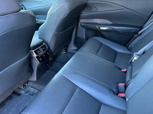 Used 2025 Lexus RX 350h image 4