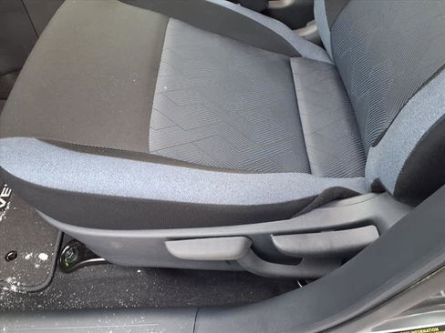 New 2025 Nissan Versa SV image 12