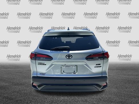 Used 2024 Toyota Corolla Cross AWD Hybrid w/ Convenience Package image 9