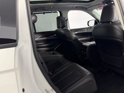 Certified 2023 Jeep Grand Cherokee 4WD 4xe w/ Luxury Tech Group II image 28