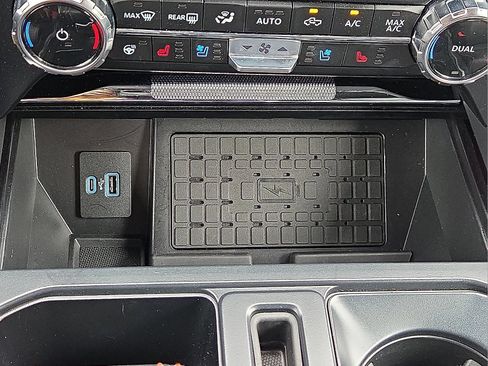 Certified 2024 Ford F150 Raptor AWD/4WD image 18