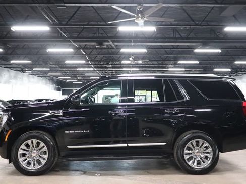 Used 2025 GMC Yukon Denali AWD/4WD image 2