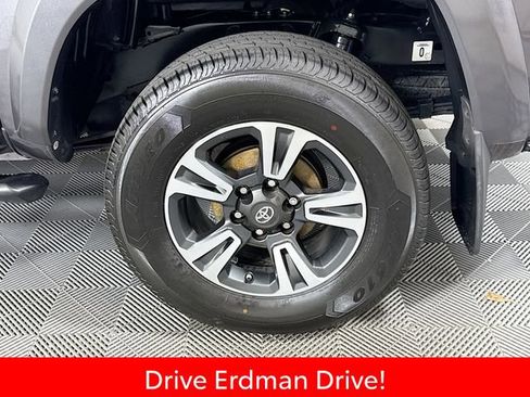 Certified 2018 Toyota Tacoma SR5 RWD image 4