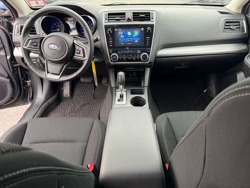 Used 2019 Subaru Outback 2.5i Premium image 21