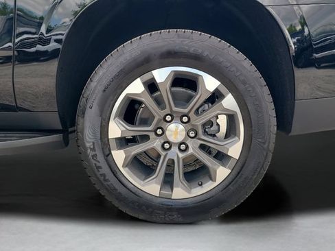 New 2026 Chevrolet Suburban LT w/ Comfort Package RWD image 36