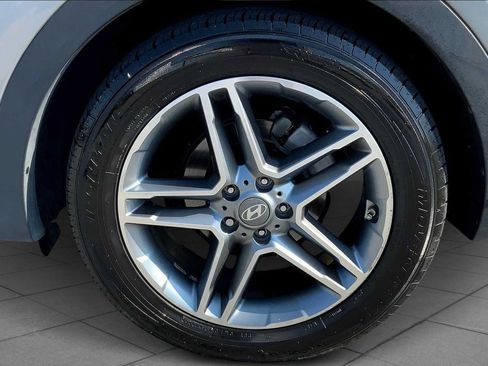 Used 2017 Hyundai Santa Fe Limited AWD/4WD image 11