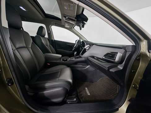 Used 2025 Subaru Outback Onyx Edition image 31