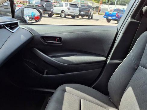 Used 2023 Toyota Corolla LE image 30