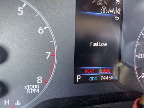 Used 2024 Toyota Corolla LE image 7