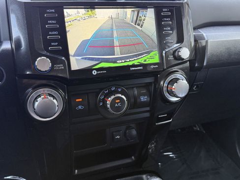 Used 2021 Toyota 4Runner TRD Off-Road Premium AWD/4WD image 30