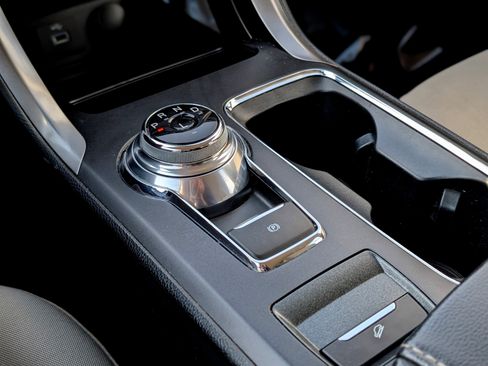 Used 2020 Ford Fusion S image 16