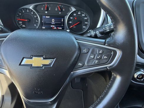 Used 2020 Chevrolet Equinox LT image 25