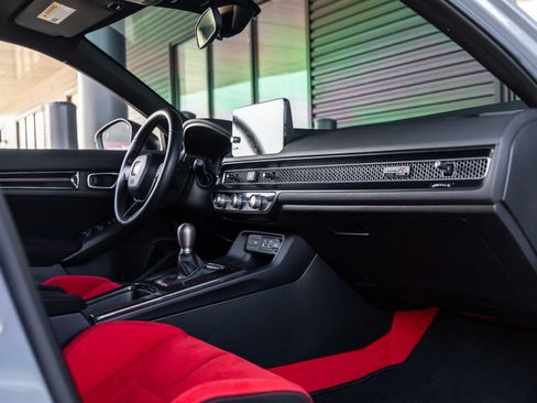 Used 2023 Honda Civic Type R image 49