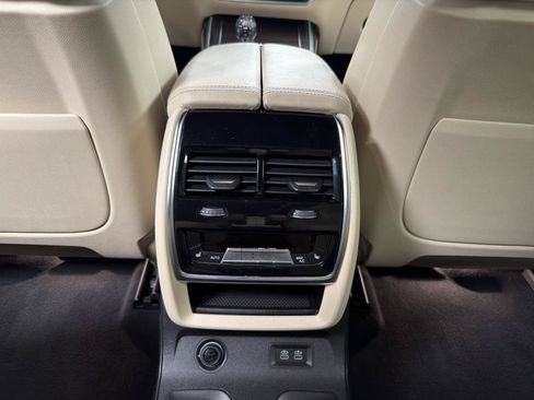 Used 2021 BMW X7 xDrive40i w/ Executive Package AWD/4WD image 32