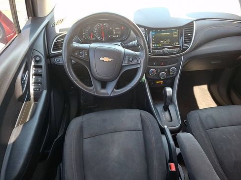 Certified 2019 Chevrolet Trax LT FWD image 11
