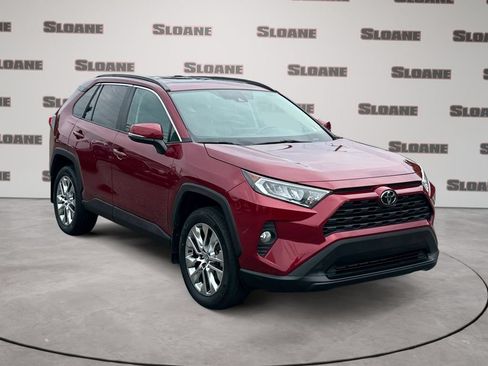 Used 2020 Toyota RAV4 XLE Premium AWD/4WD image 7